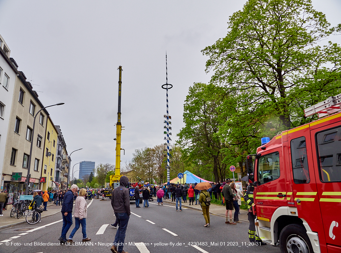 01.05.2023 - Maibaumaufstellung in Berg am Laim